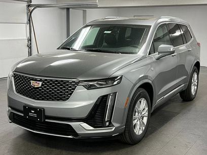 New 2025 Cadillac XT6 Luxury