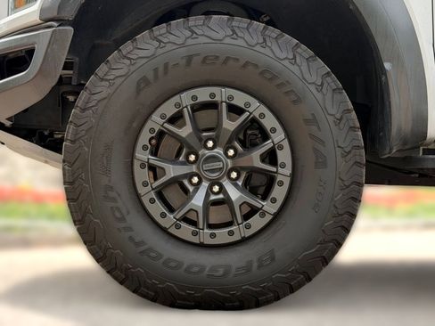 Used 2018 Ford F150 Raptor w/ Equipment Group 802A Luxury AWD/4WD image 12