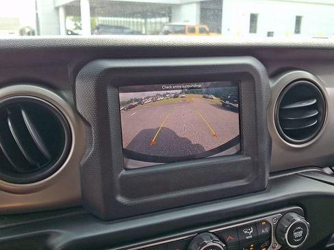 Used 2020 Jeep Wrangler Unlimited Sport S AWD/4WD image 19