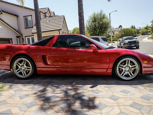 Used 2004 Acura NSX T RWD image 20