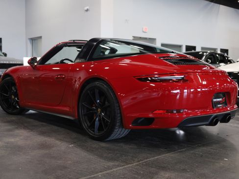 Used 2019 Porsche 911 Targa 4S AWD/4WD image 4