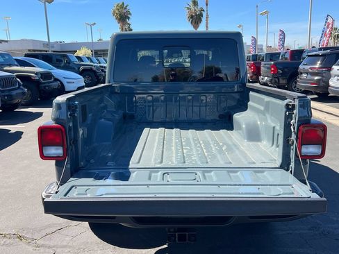 New 2026 Jeep Gladiator Sport AWD/4WD image 17