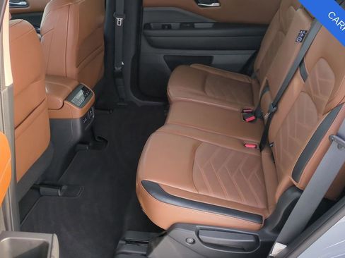 Used 2022 Nissan Pathfinder Platinum w/ Cargo Package image 20