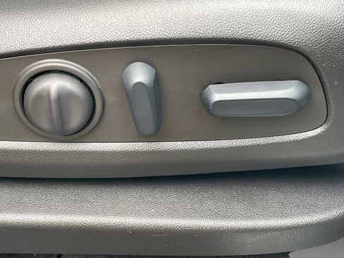 Certified 2022 Chevrolet Equinox Premier AWD/4WD image 12