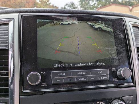 Used 2021 Nissan Titan SV w/ SV Convenience Package image 20