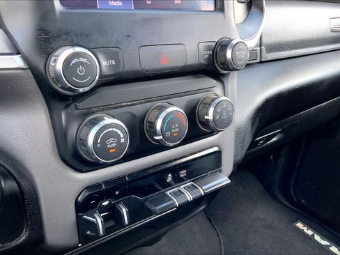 Used 2024 RAM 2500 Big Horn image 34