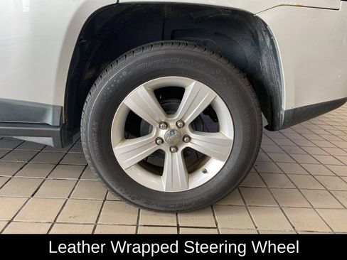 Used 2011 Jeep Compass Sport FWD image 20
