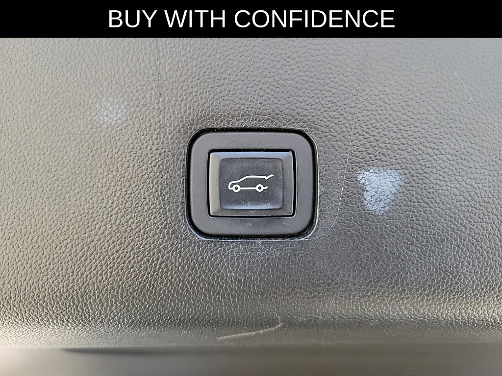 Used 2019 Chevrolet Traverse Premier w/ Driver Confidence II Package FWD image 7