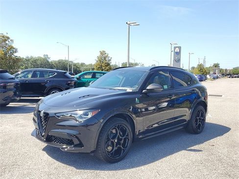New 2024 Alfa Romeo Stelvio Quadrifoglio image 2
