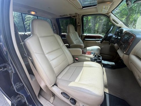 Used 2006 Ford F350 Lariat AWD/4WD image 27