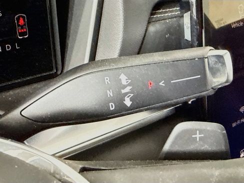 Used 2025 GMC Terrain Elevation w/ Black Edition AWD/4WD image 17