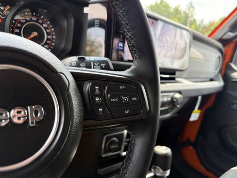 New 2025 Jeep Wrangler Sport S image 17