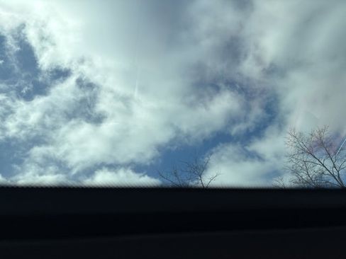 Used 2020 BMW 530i xDrive w/ Premium Package image 12