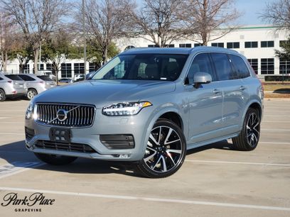 Used 2022 Volvo XC90 T6 Momentum w/ Advanced Package