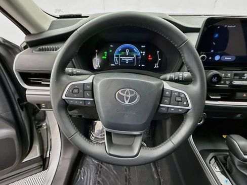 Used 2026 Toyota Grand Highlander AWD Hybrid image 11