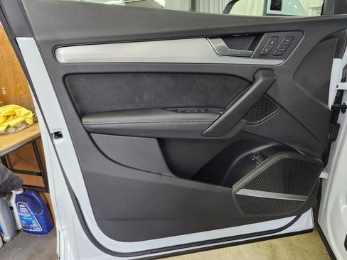 Certified 2024 Audi Q5 e Premium Plus image 13