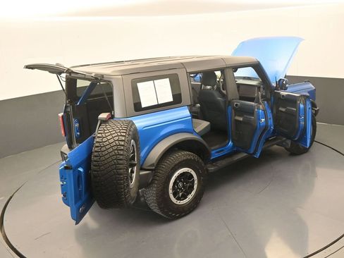 Used 2022 Ford Bronco Outer Banks w/ Sasquatch Package AWD/4WD image 73