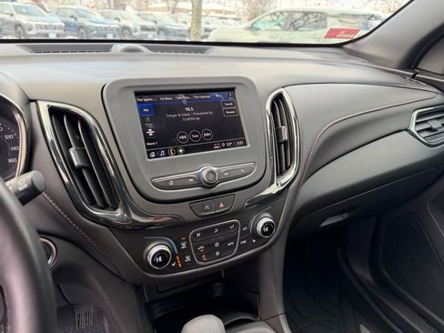 Used 2022 Chevrolet Equinox RS w/ LPO, Floor Liner Package image 14