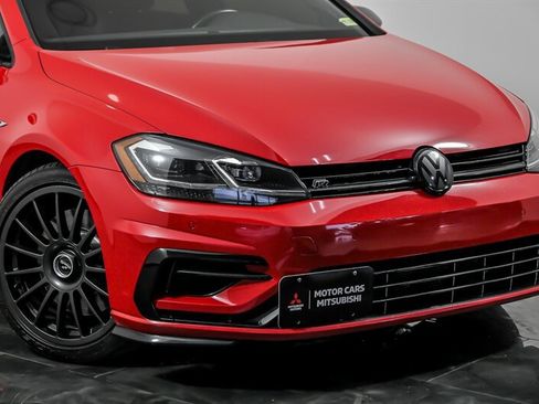 Used 2019 Volkswagen Golf R 4-Door image 2
