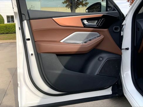 Certified 2025 Acura MDX SH-AWD w/ Technology Package image 20