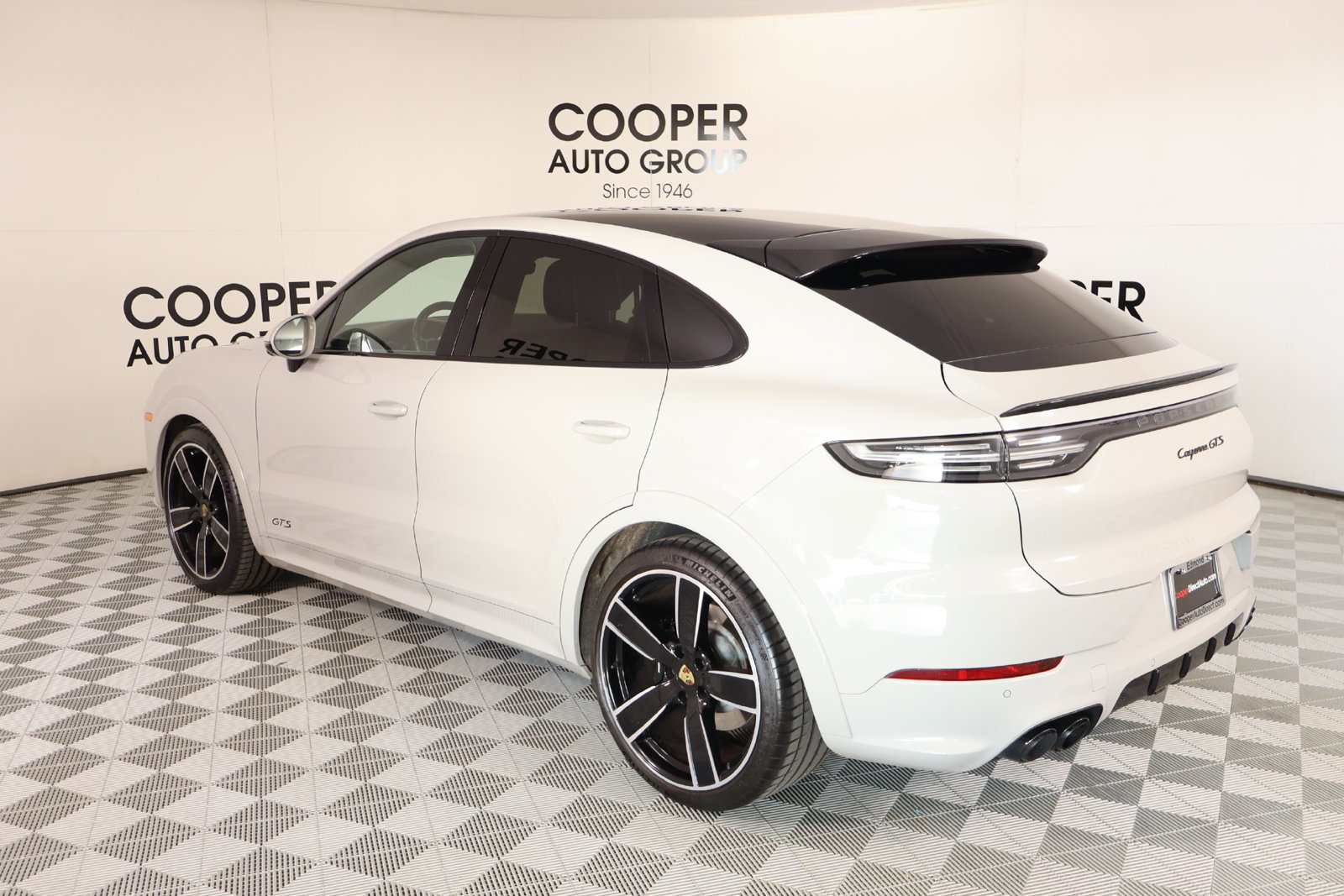 Certified 2023 Porsche Cayenne GTS AWD/4WD image 24