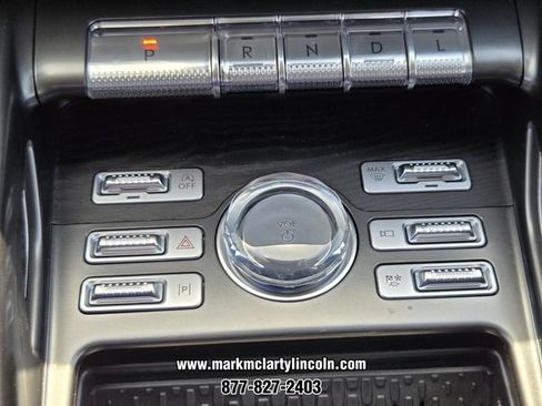 New 2026 Lincoln Nautilus Reserve AWD/4WD image 18