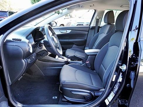 Used 2023 Kia Forte LXS FWD image 20