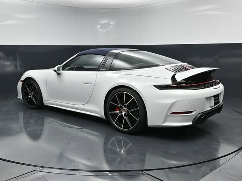 Certified 2026 Porsche 911 Targa 4S AWD/4WD image 3