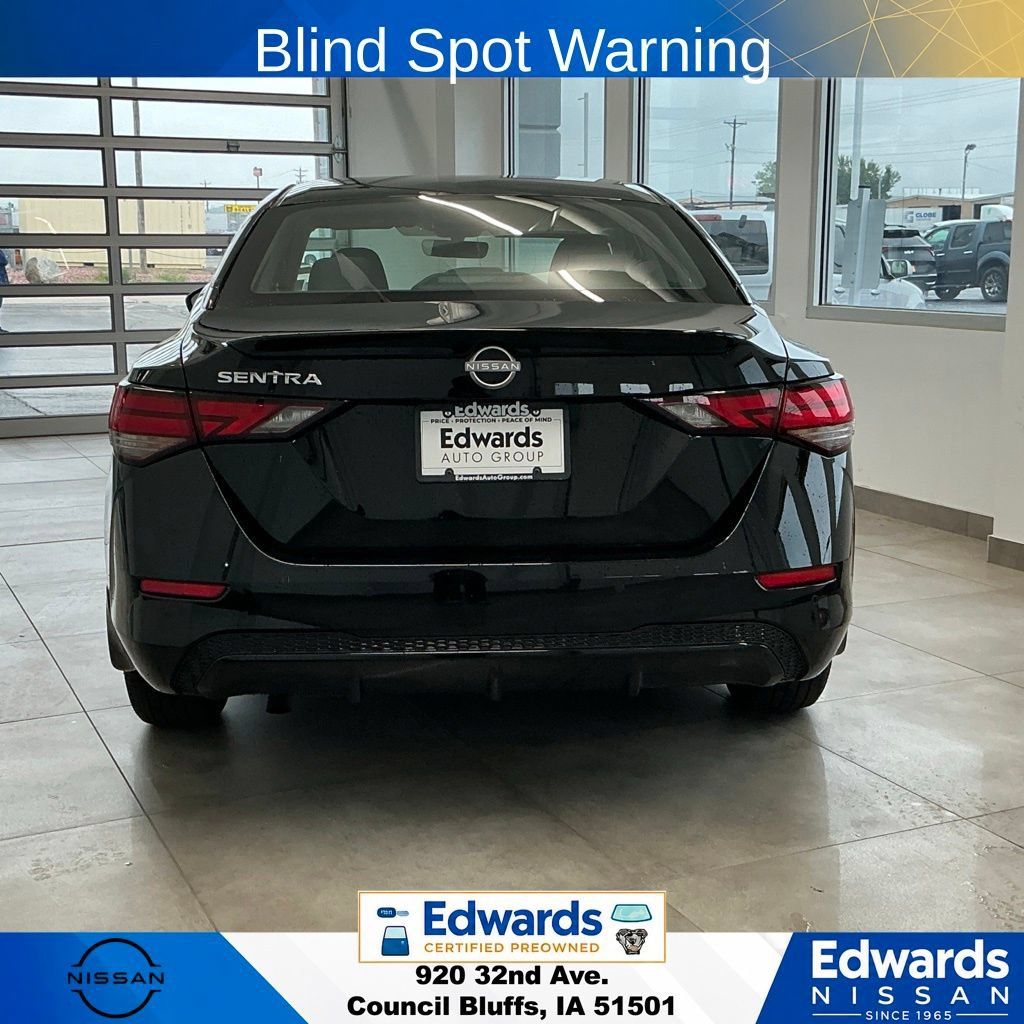 Used 2025 Nissan Sentra S w/ Lighting Package FWD image 8