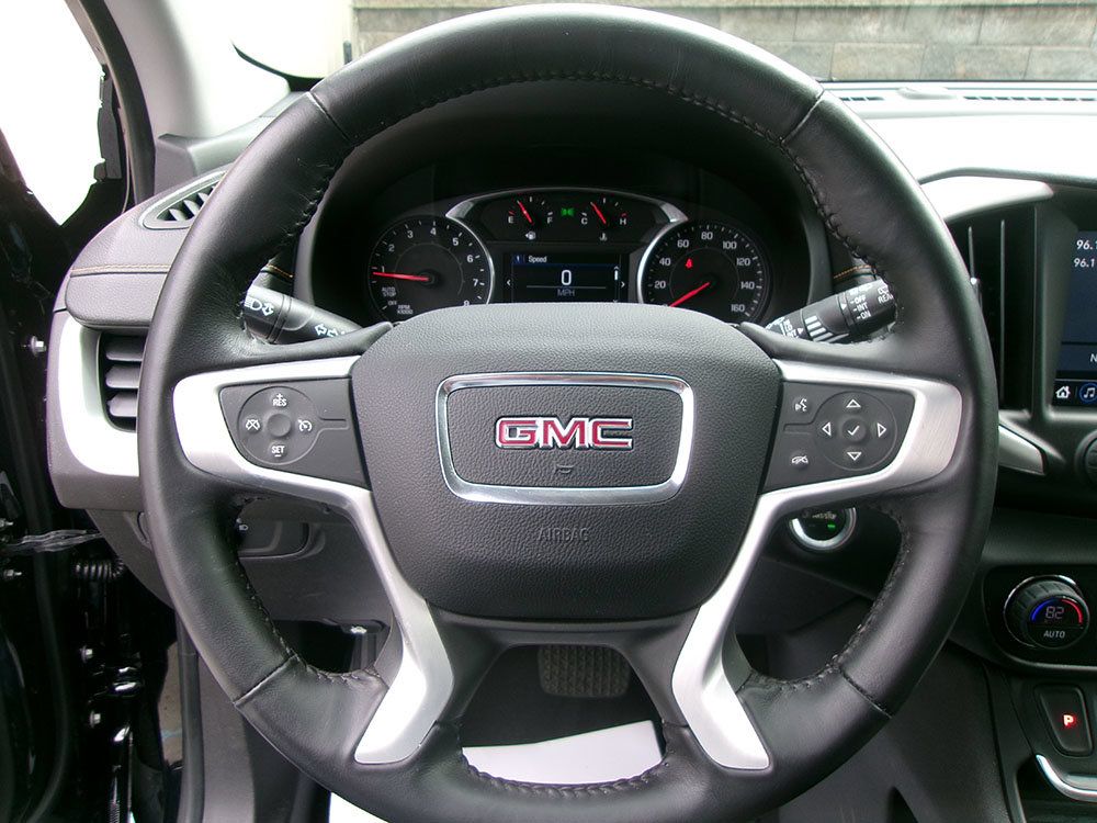 Used 2018 GMC Terrain SLE w/ Driver Convenience Package AWD/4WD image 19