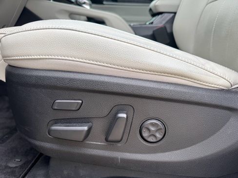 Used 2024 Kia Telluride SX image 29