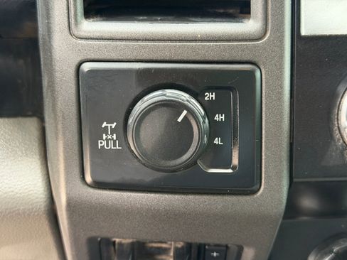 Used 2022 Ford F250 XL w/ Power Equipment Group image 12