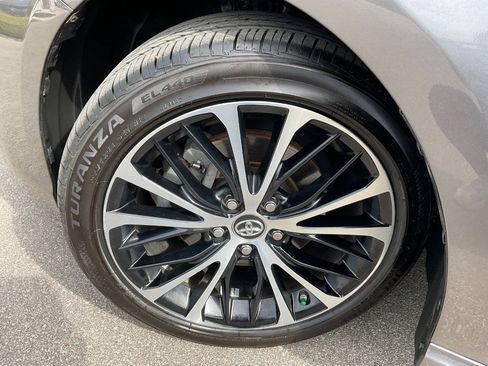 Used 2018 Toyota Camry SE w/ Moonroof Package FWD image 42