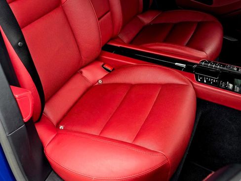 Used 2015 Porsche Panamera S image 88