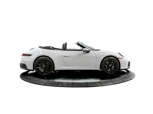Certified 2025 Porsche 911 Carrera RWD image 8
