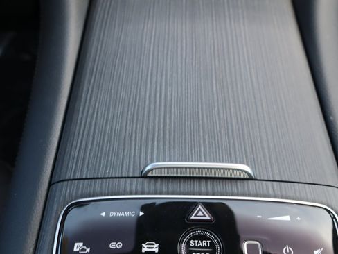 Used 2023 Mercedes-Benz EQS 580 4MATIC Sedan image 19