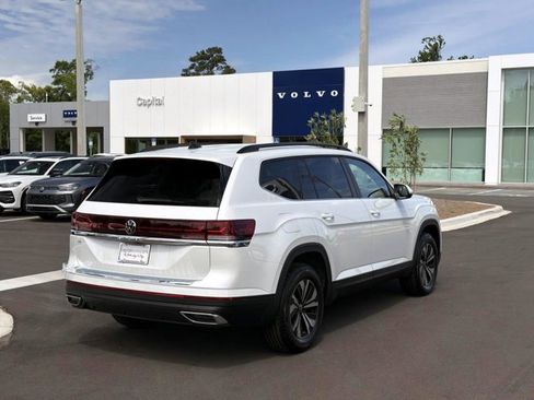 New 2026 Volkswagen Atlas SE FWD image 5