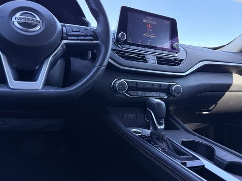 Used 2021 Nissan Altima 2.5 SR image 18