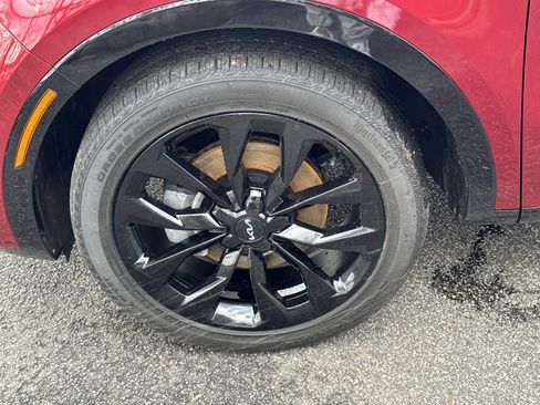 Certified 2023 Kia Sorento SX image 11