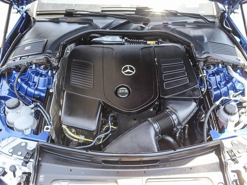 Used 2024 Mercedes-Benz CLE 300 4MATIC Coupe image 27