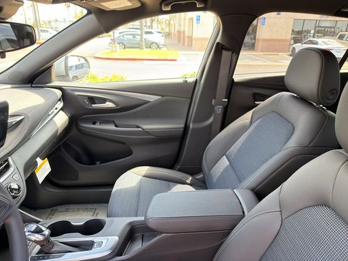 New 2026 Buick Envista Preferred FWD image 14
