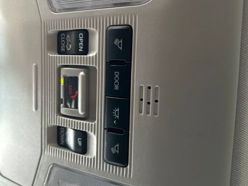 Used 2023 Toyota RAV4 XLE w/ Convenience Package FWD image 12