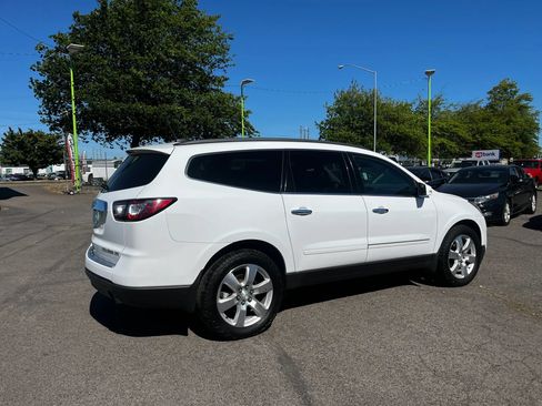 Used 2016 Chevrolet Traverse LTZ AWD/4WD image 3