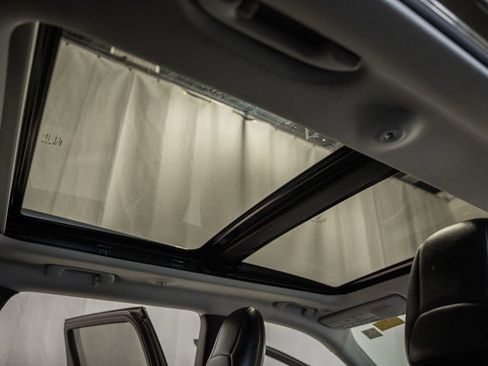 Used 2019 Jeep Cherokee Limited w/ Trailer Tow Group image 38