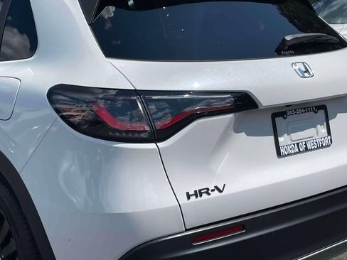 Used 2026 Honda HR-V Sport image 9