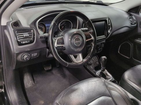 Used 2019 Jeep Compass Limited image 9