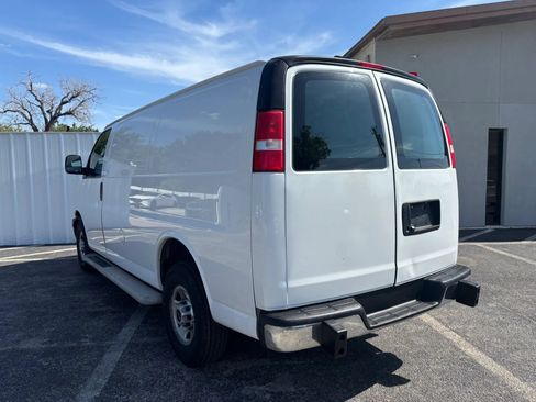 Used 2021 GMC Savana 2500 w/ Driver Convenience Package RWD image 3