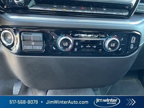 Used 2026 GMC Sierra 1500 SLT AWD/4WD image 30