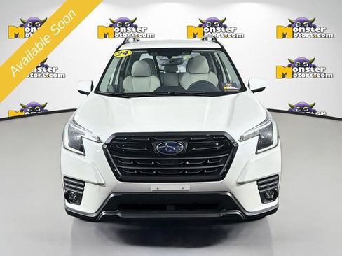 Used 2024 Subaru Forester Premium AWD/4WD image 2