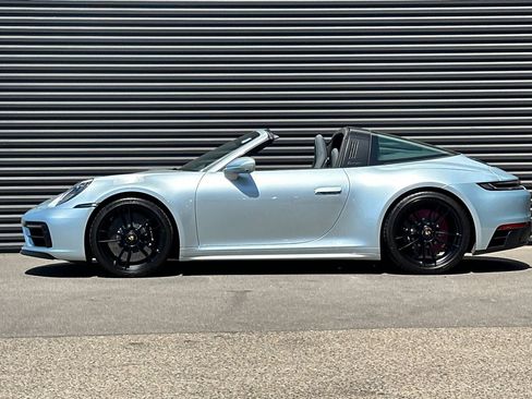 Certified 2023 Porsche 911 Targa 4 GTS image 2